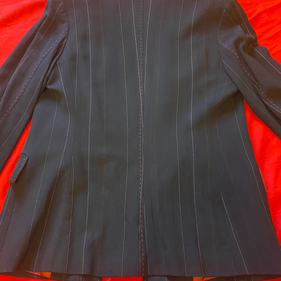 Pin stripe tailored jacket with red details - Picture 6 of 12